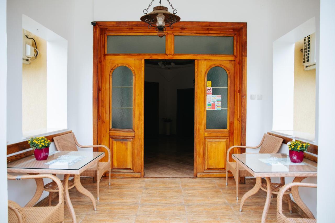 Pensiunea Casa Cristal Тиргу-Жіу Екстер'єр фото